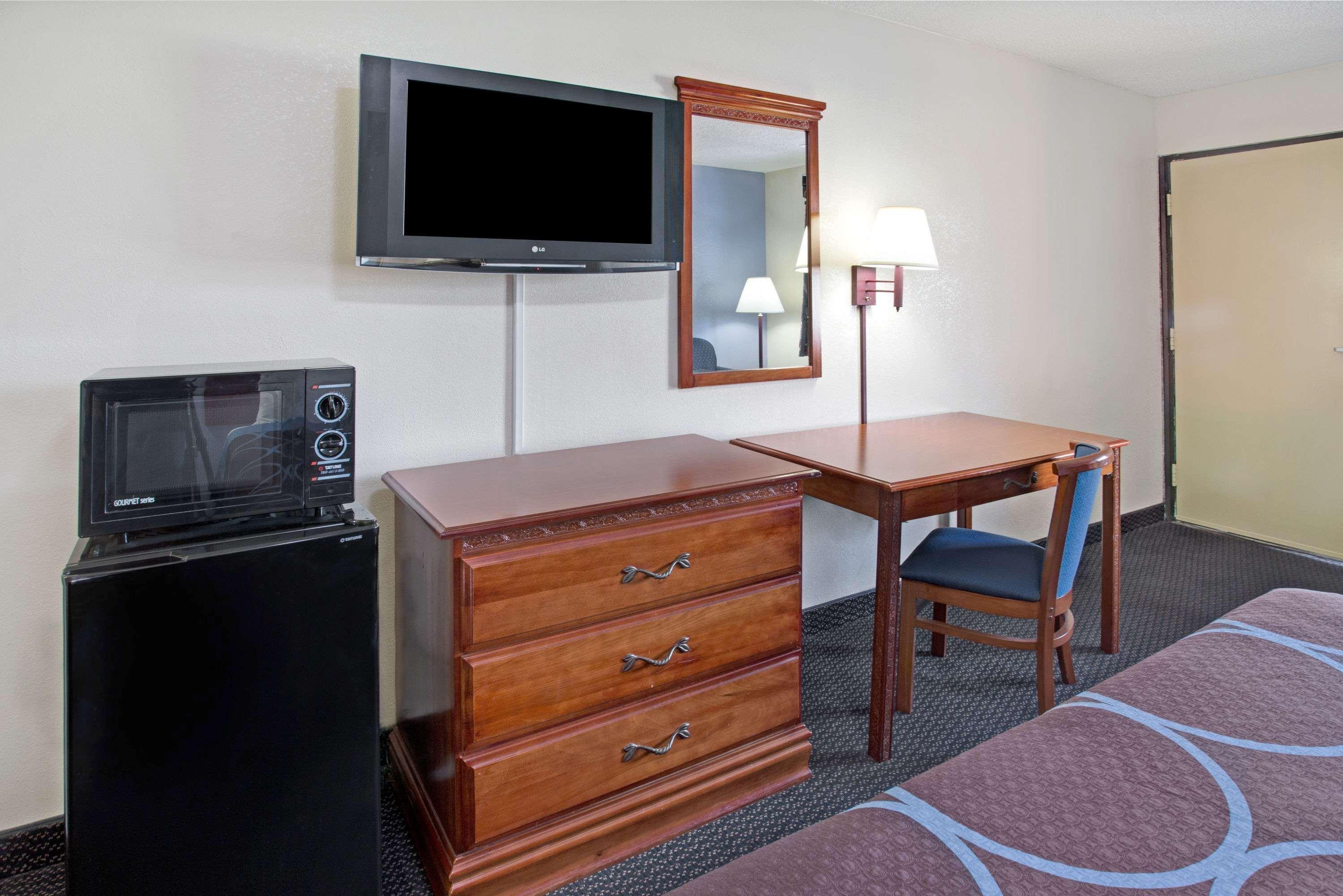 Hotel Super 8 By Wyndham Suwanee Zewnętrze zdjęcie