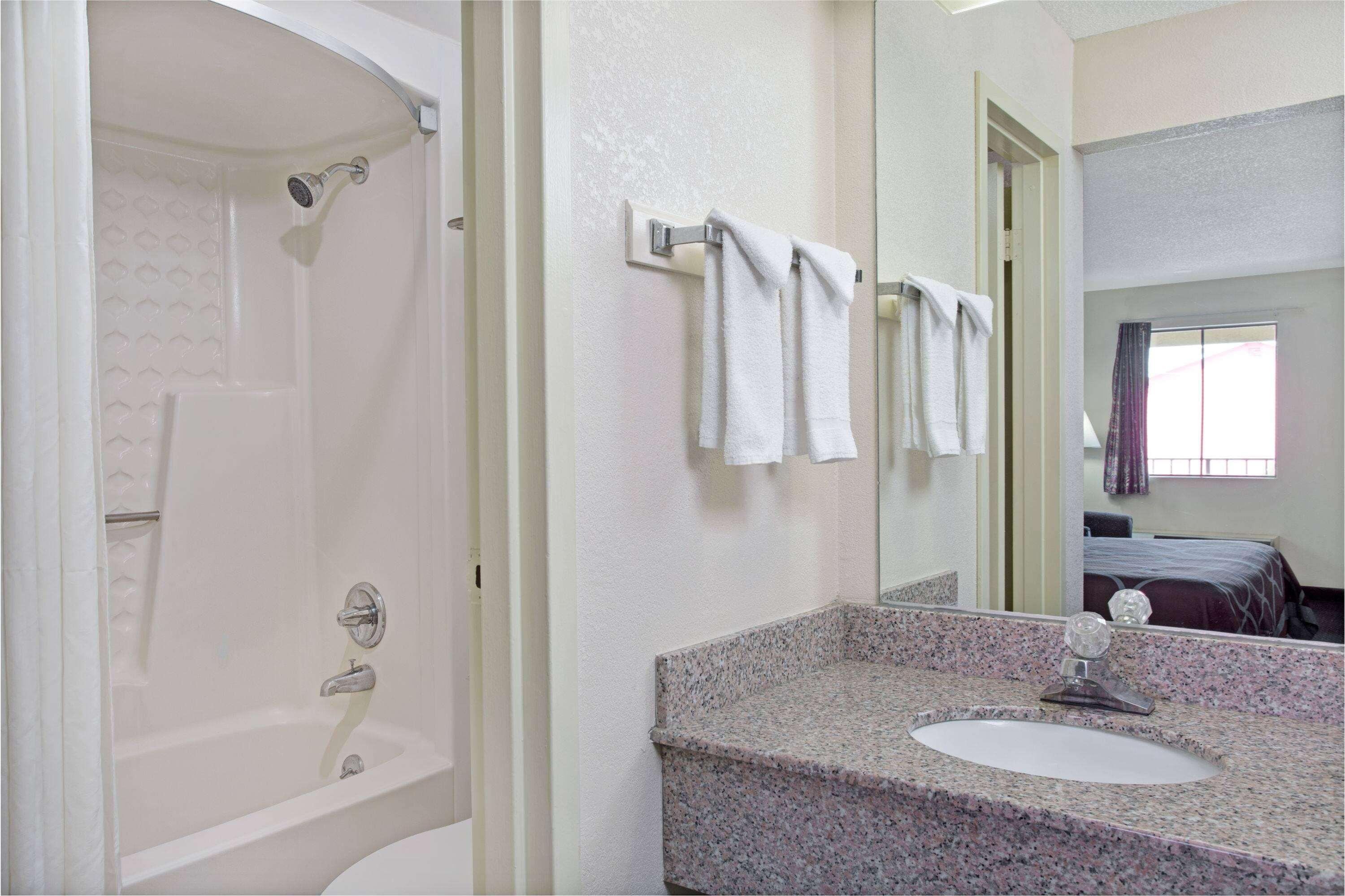Hotel Super 8 By Wyndham Suwanee Zewnętrze zdjęcie